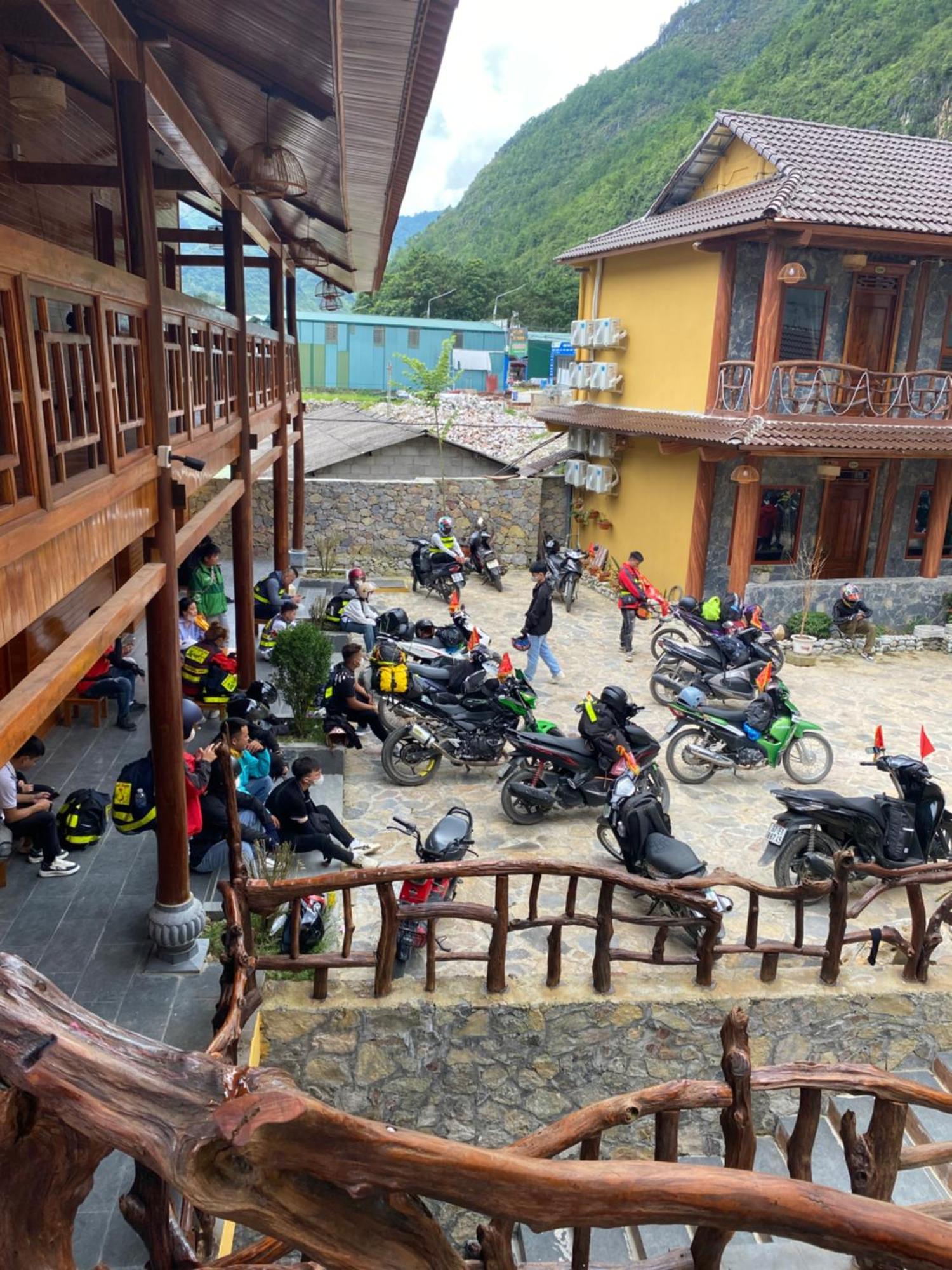 Cao Nguyen Da Homestay Meo Vac Buitenkant foto